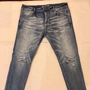 Light/Medium Wash Denim Jeans • Crysp Denim • Size 42